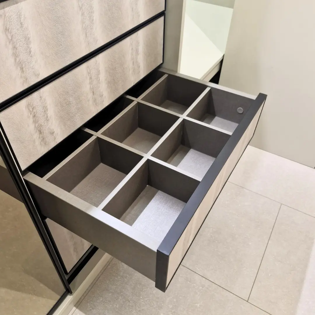 Accessories dressing